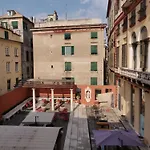 Una Finestra Speciale Su Palazzo Rosso. Monolocale