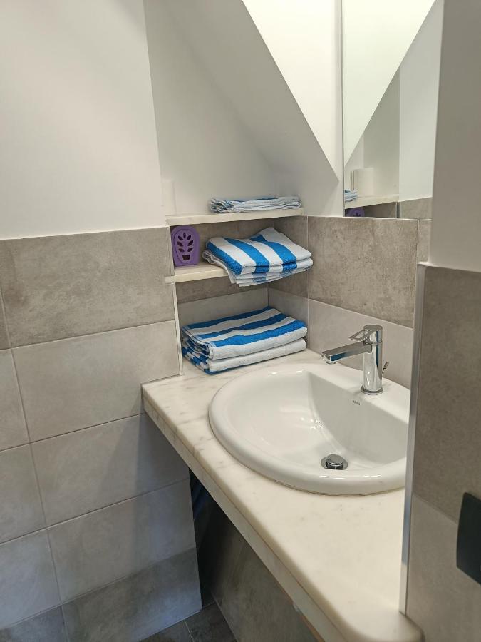 Apartment Finestra Speciale Su Palazzo Rosso. Monolocale *