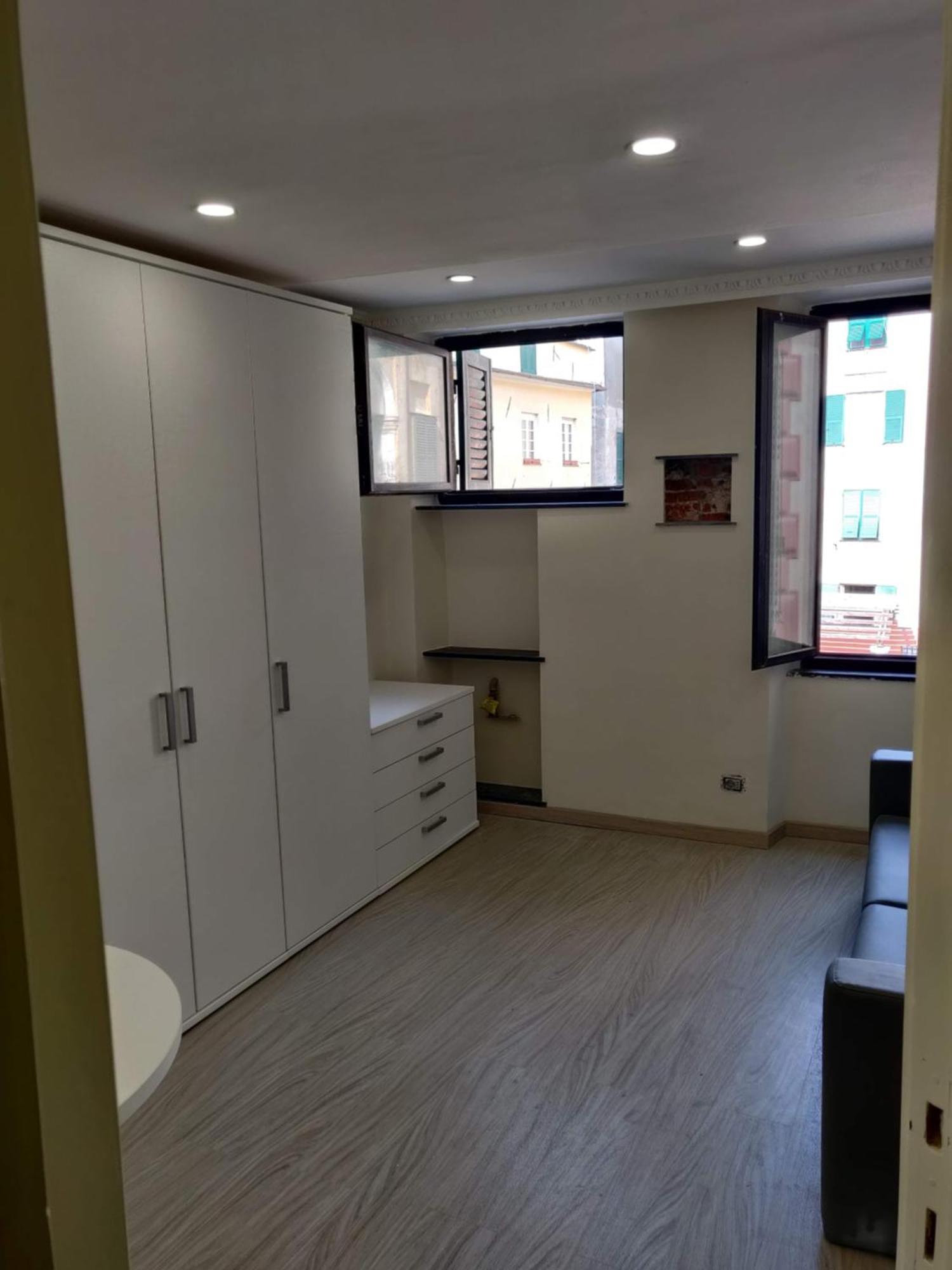 Finestra Speciale Su Palazzo Rosso. Monolocale Apartment *