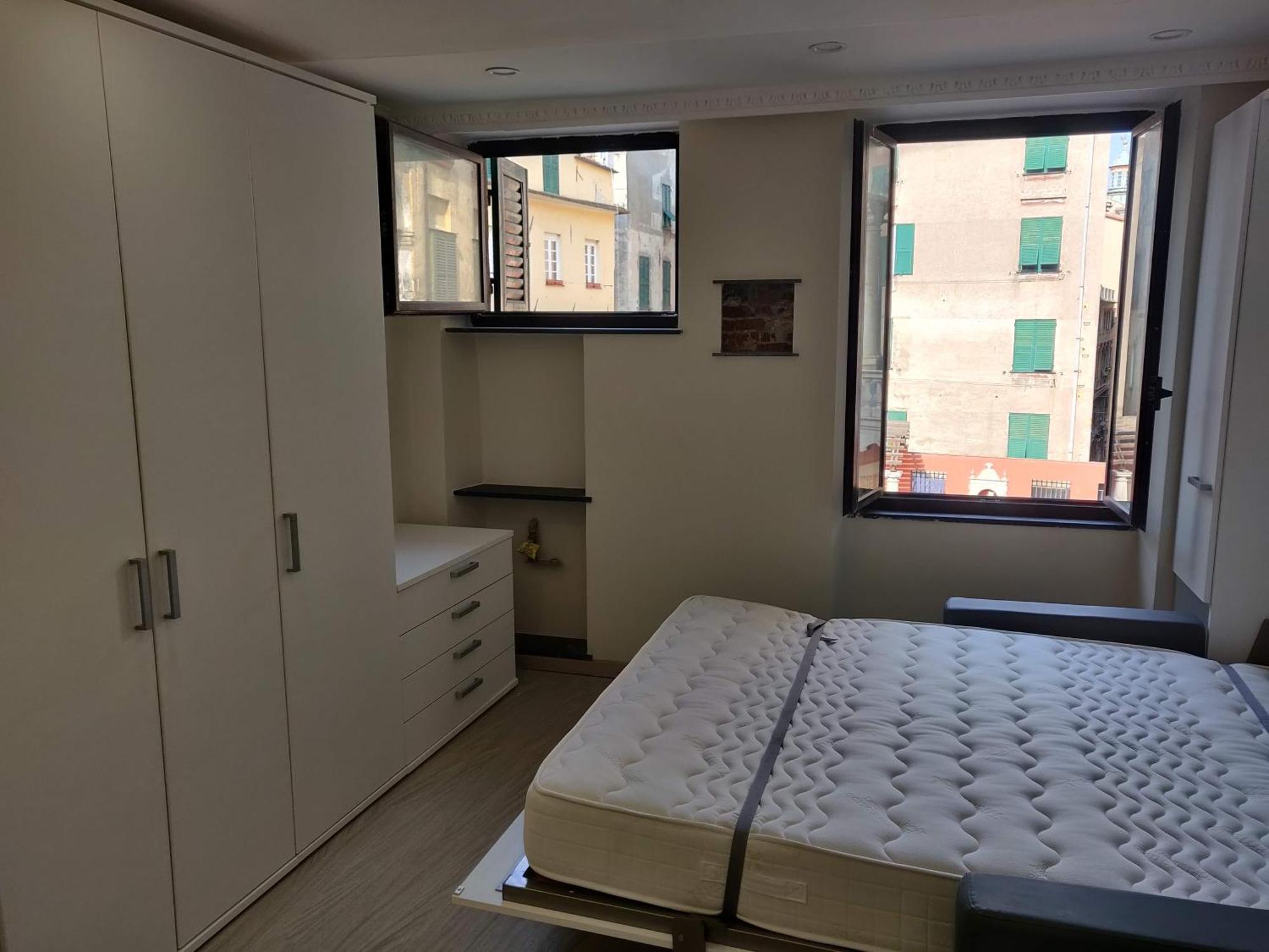 Finestra Speciale Su Palazzo Rosso. Monolocale Apartment *