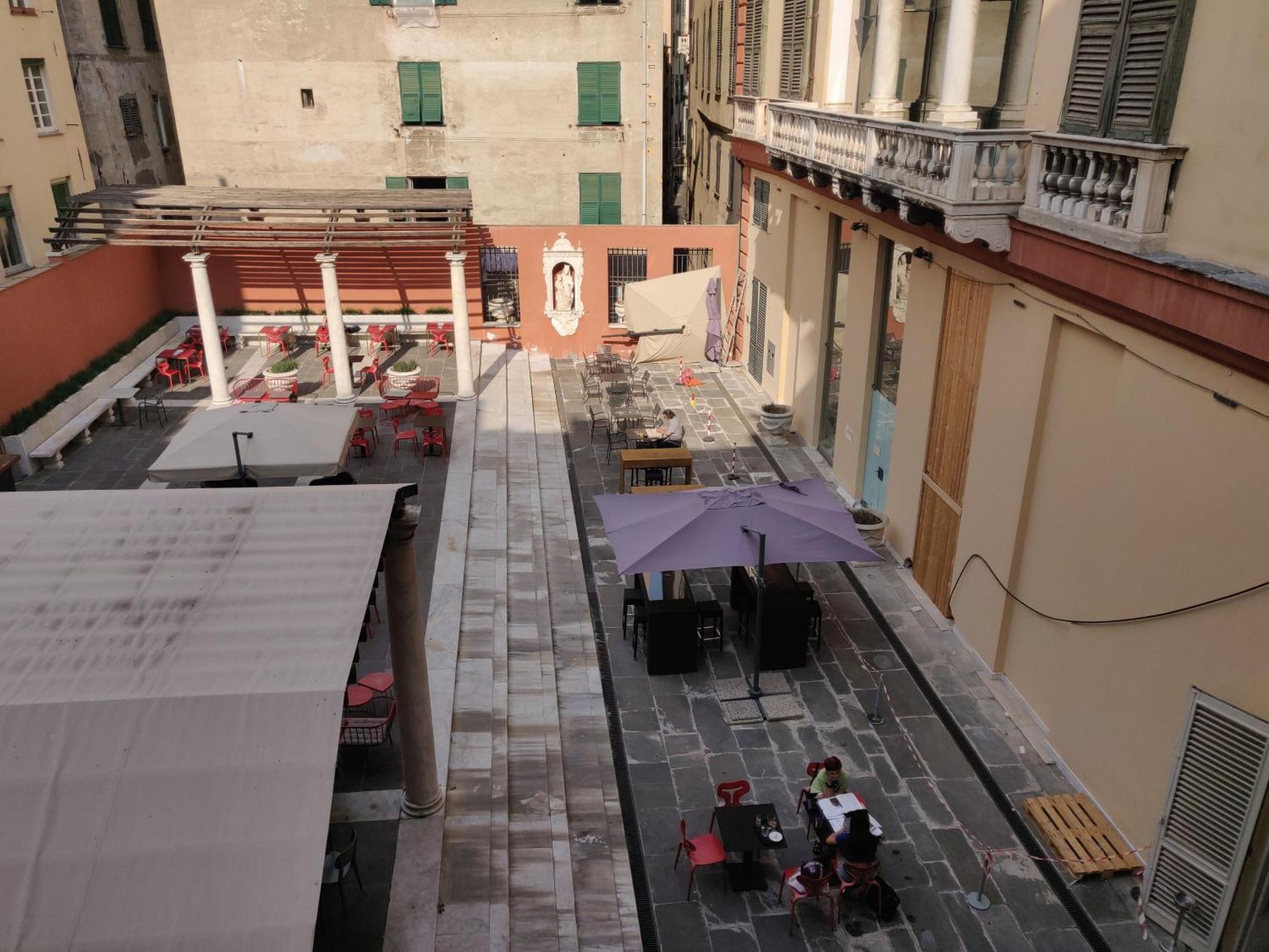 Apartment Finestra Speciale Su Palazzo Rosso. Monolocale *
